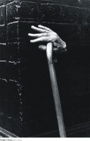 /album/materiale-laoratorio-p-cerlati-alla-ricerca-del-corpo-perduto/ralph-gibson-mano-con-bastone-jpg/